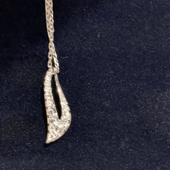 Silver Swarovski Genuine Crystals Necklace